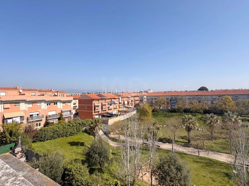 Foto 2ea5e904-7895-463d-9717-59cc361c4d5e. Casa amb calefacció aparcament a casc antic - nou Cambrils Cambrils