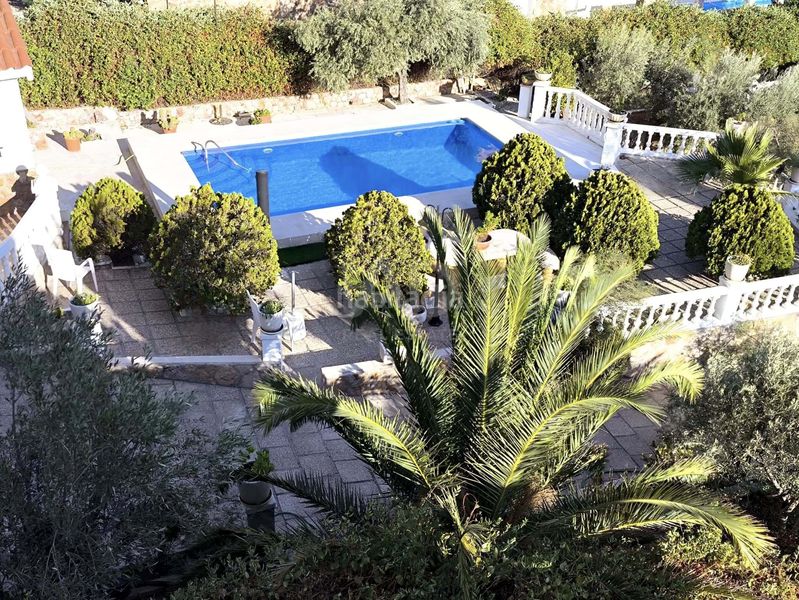 Foto 49aeb55f-c1a9-49a8-a83e-972d2c471fc4. Casa amb calefacció piscina a Colmenar de Oreja