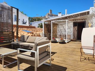Penthouse in Dalt Vila-La Marina