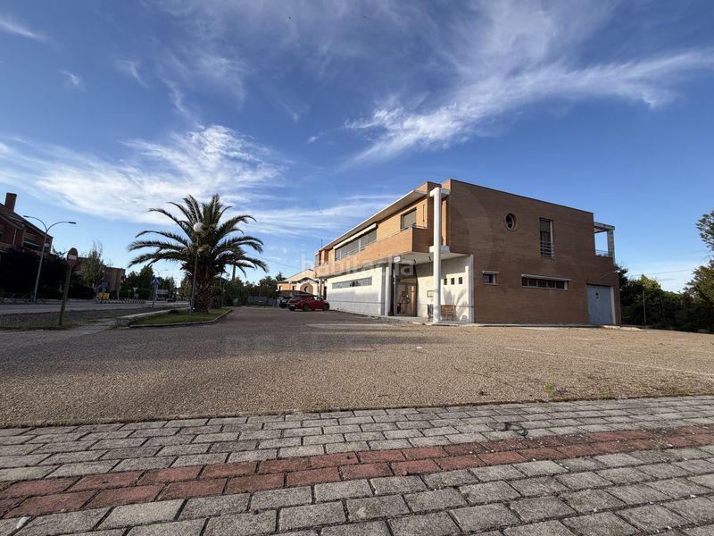 Foto a29dbb94-0a6f-4416-a71e-93d63dacad19. Edificio en carretera de peñaranda 1 en Medina del Campo