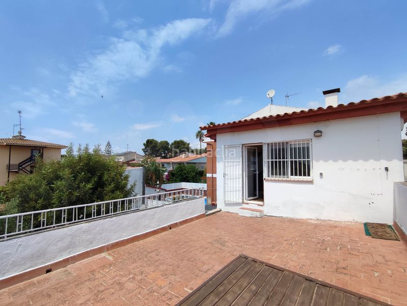 Foto b791c2c9-b417-439d-a9cc-398eb2be1f6d. Casa amb calefacció aparcament piscina a Cunit residencial Cunit