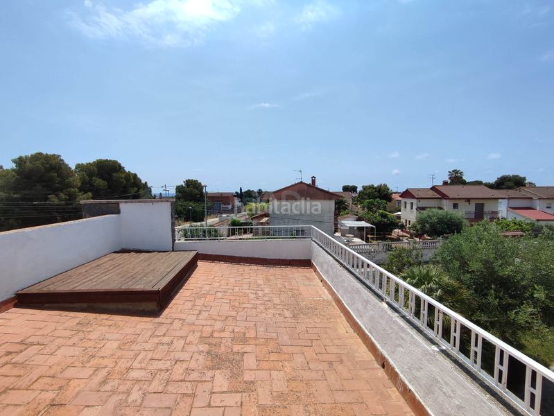 Foto f32e1899-2707-4776-ae3e-59a6902ccbb7. Casa amb calefacció aparcament piscina a Cunit residencial Cunit