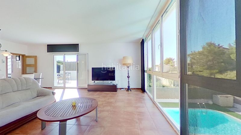 Foto 6d198df3-9f8a-4a6d-bcbd-fb34807b94a9. Casa amb aparcament piscina a Roda de Barà
