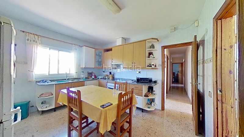 Foto d2e093c0-3f4e-48ea-83f5-8aab20ef3398. Casa amb calefacció aparcament piscina a Roquetes