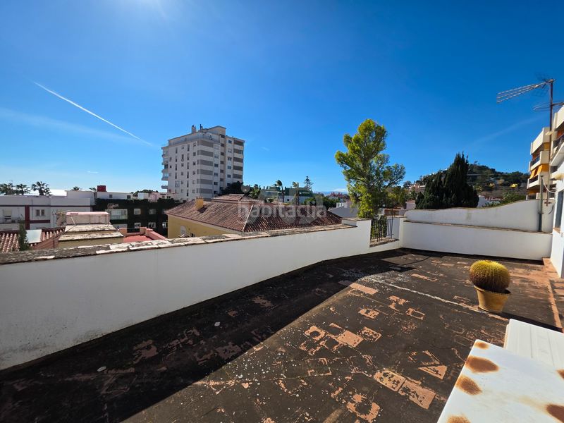 Foto 01ba68ba-4bf0-4aff-97b3-c218b98a8e26. Casa amb calefacció aparcament a Limonar Málaga