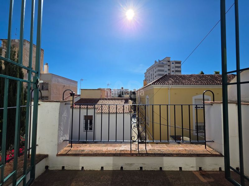 Foto 443cabe0-3d9f-473d-b27f-560adb809d5d. Casa amb calefacció aparcament a Limonar Málaga