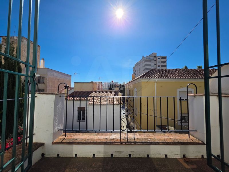 Foto cefa0898-85be-431b-b93d-42737ef17dc8. Casa amb calefacció aparcament a Limonar Málaga