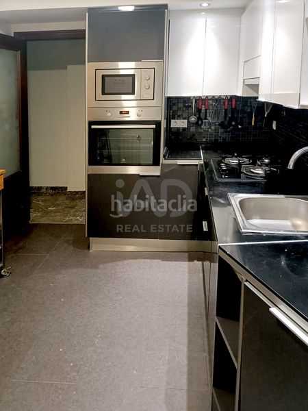 Foto b2fe7bbe-5751-4f93-a8ed-b3ca83adb66e. Piso en Centre Reus