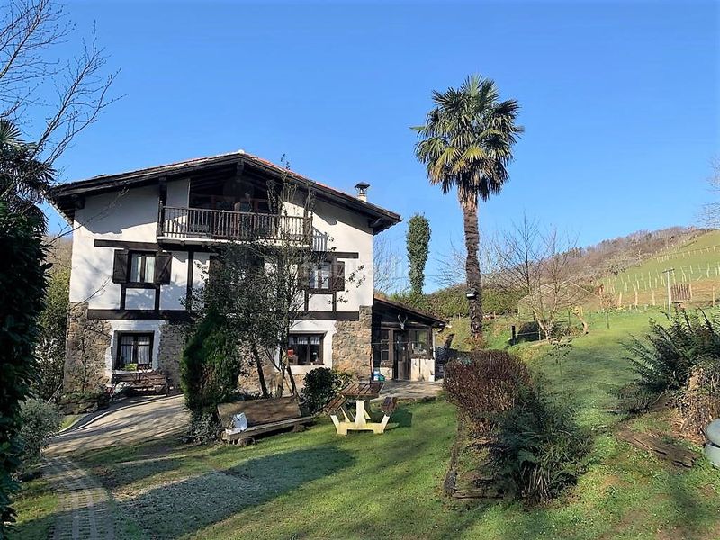 Foto d03ea55b-2560-4f8b-9455-5e9324702e5c. Edifici a Oiartzun