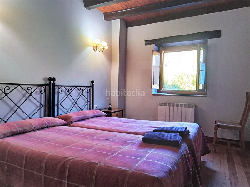 Foto e2b25379-f937-489e-958d-4d3bf71208a7. Edifici a Oiartzun