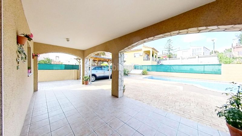 Foto b70ec982-1579-4481-b66d-8b2f038192b1. Casa en La Franquesa-Oasis Park Vendrell (El)