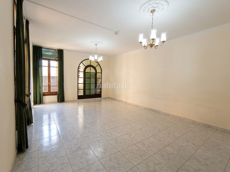Foto 59016c83-2d4e-4ea3-b16d-7651df55e6f0. Edifici a Centrevila Vilanova i la Geltrú