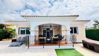 Chalet in Carrer del vespre
