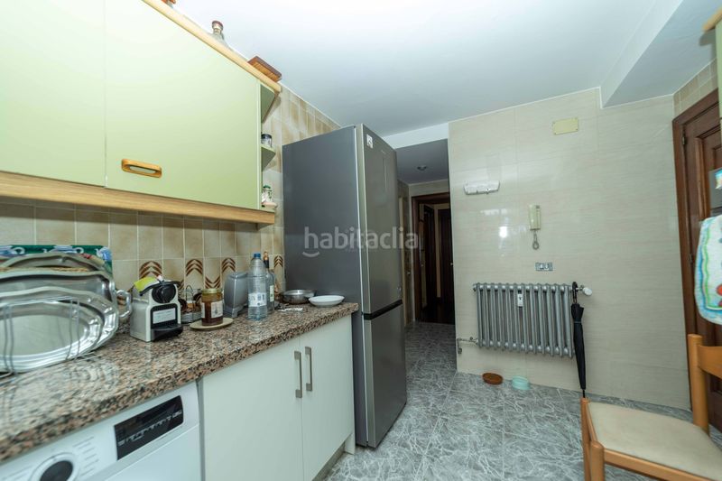 Foto f13dee44-14fe-41aa-bb2e-ce1495974b61. Pis amb calefacció aparcament a Centro Ciudad León