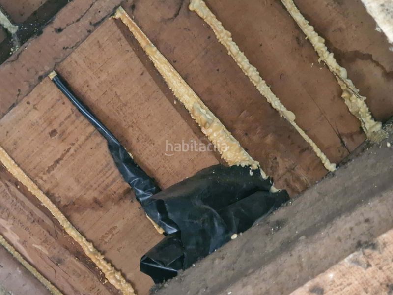Foto cc883024-6edf-4609-a86a-816d9c9616b3. Casa amb calefacció a Armunia León