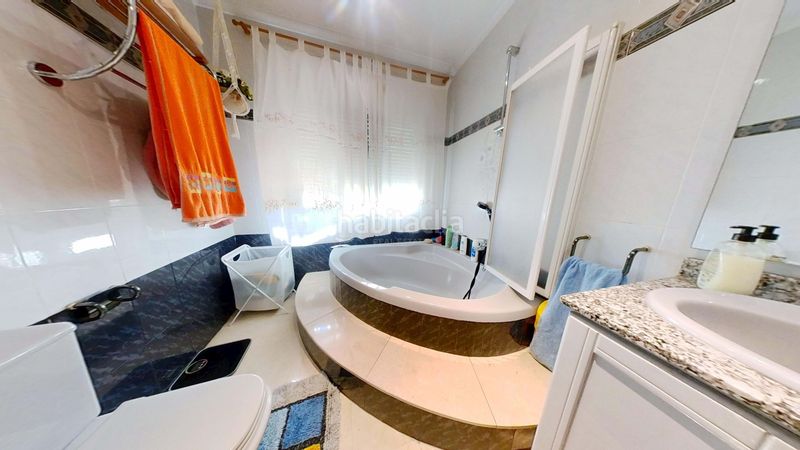 Foto b12a17da-6b0b-49dd-bca6-95f725ab05f5. Casa amb calefacció aparcament piscina a Flix