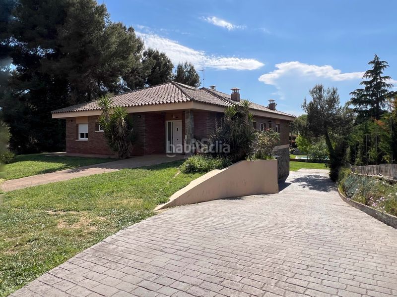 Foto 9c4478b4-5d8b-474f-909a-b36f4e9f0c4c. Casa amb calefacció aparcament a Castellarnau Sabadell