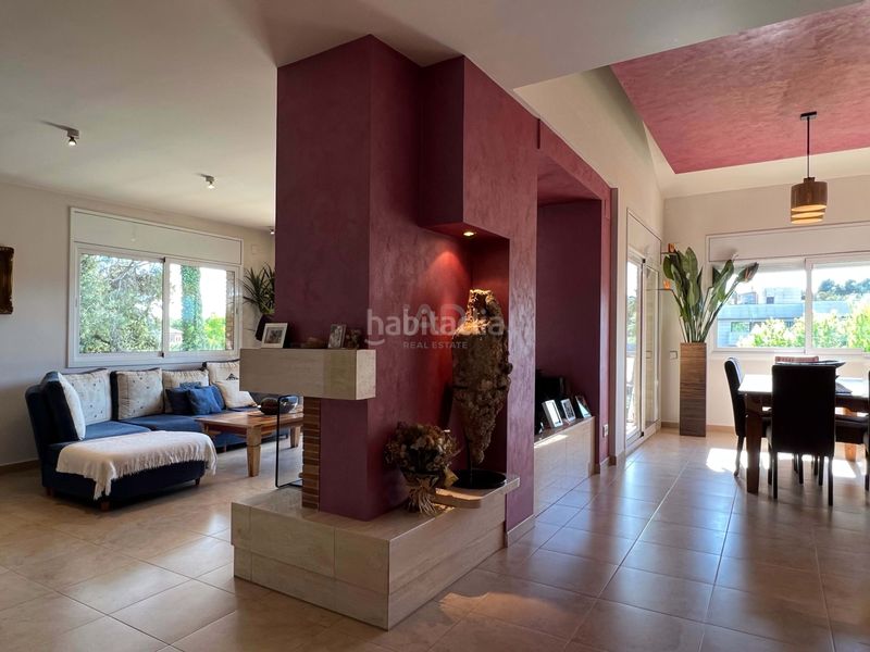 Foto f19aa398-a842-4588-bb5e-106b35295861. Casa amb calefacció aparcament a Castellarnau Sabadell