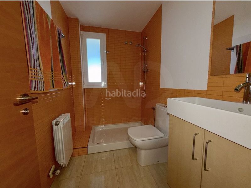 Foto 120034f4-ac55-4653-b22a-725be080a848. Casa pareada en Balaguer