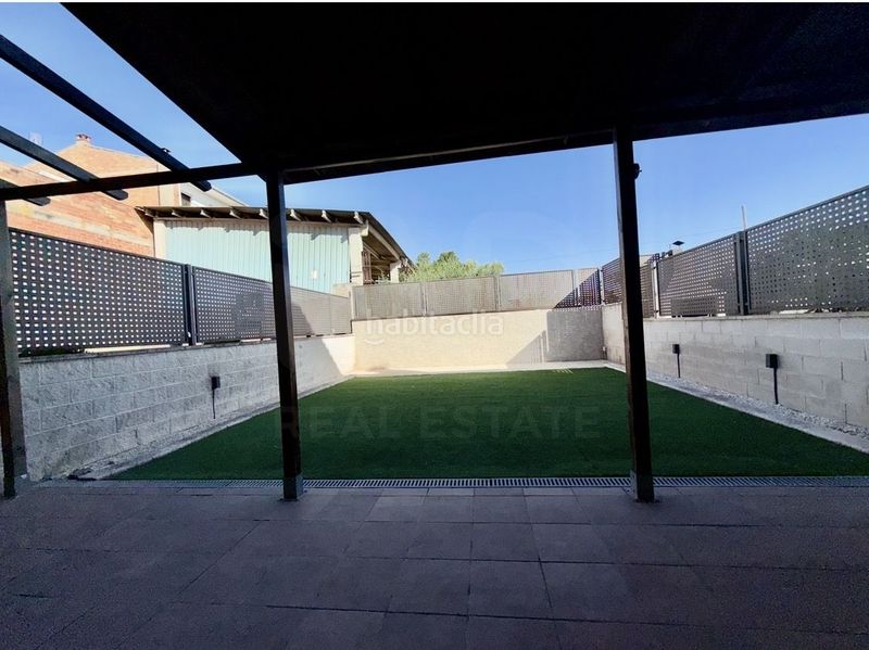 Foto 45940aca-263d-4dbe-ba7b-e83bc09ee389. Casa pareada en Balaguer
