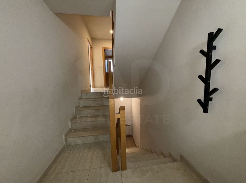 Foto 45a111bf-6178-42b3-a7df-4b3e8be47545. Casa pareada en Balaguer