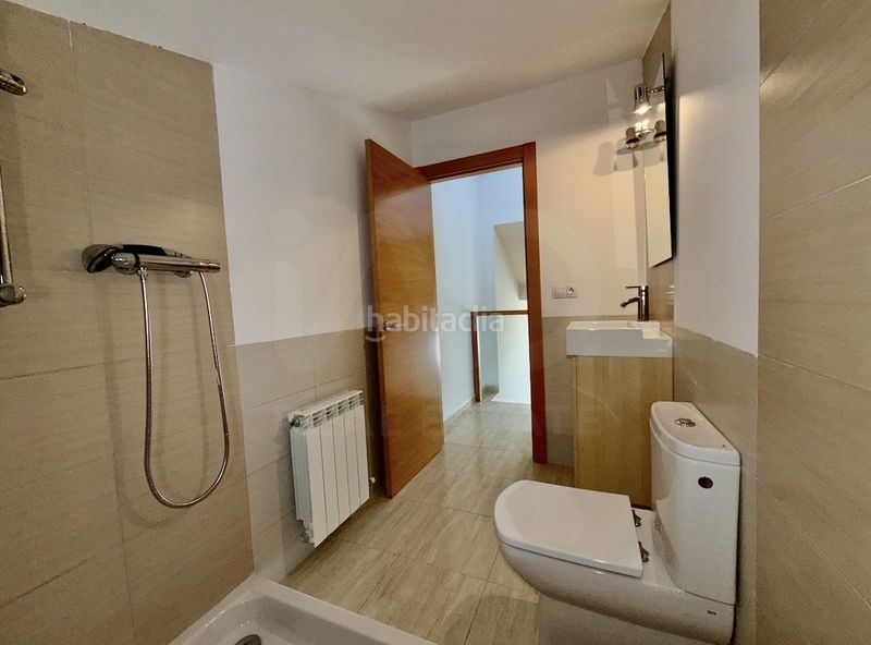 Foto 7a5711b7-316f-4649-b680-c02956cf7c00. Casa pareada en Balaguer