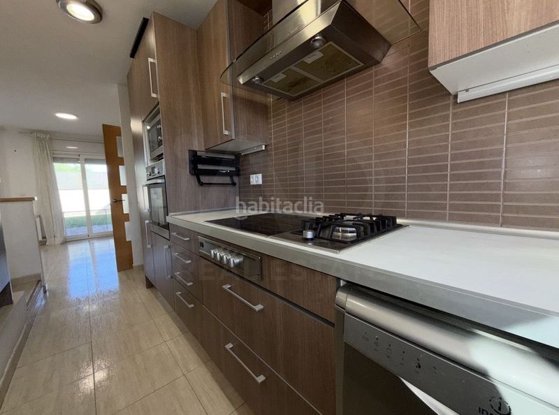 Foto 8ad3192e-2f96-4067-a941-e345ca3485d9. Casa pareada en Balaguer