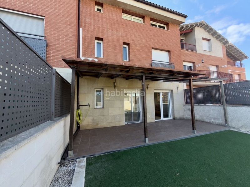 Foto d309a7d7-b2e9-4f73-9505-205ac134dc59. Casa pareada en Balaguer