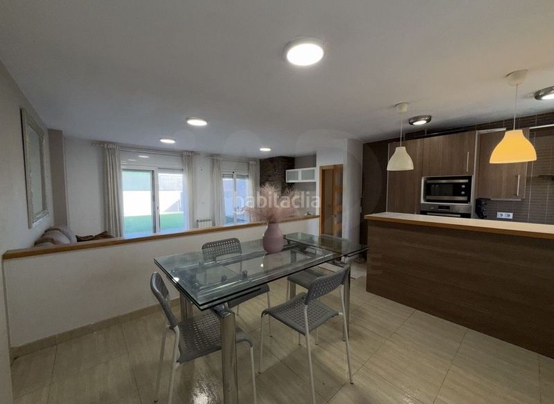 Foto eed83713-ce15-4af9-abae-5fe047c37566. Casa pareada en Balaguer