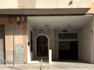Aparcament cotxe a Orihuela Ciudad