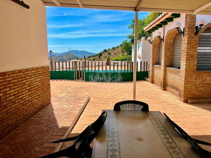 Foto c2b36ef6-71dc-4f72-a736-202cda0a3925. Casa amb aparcament piscina a Viñuela