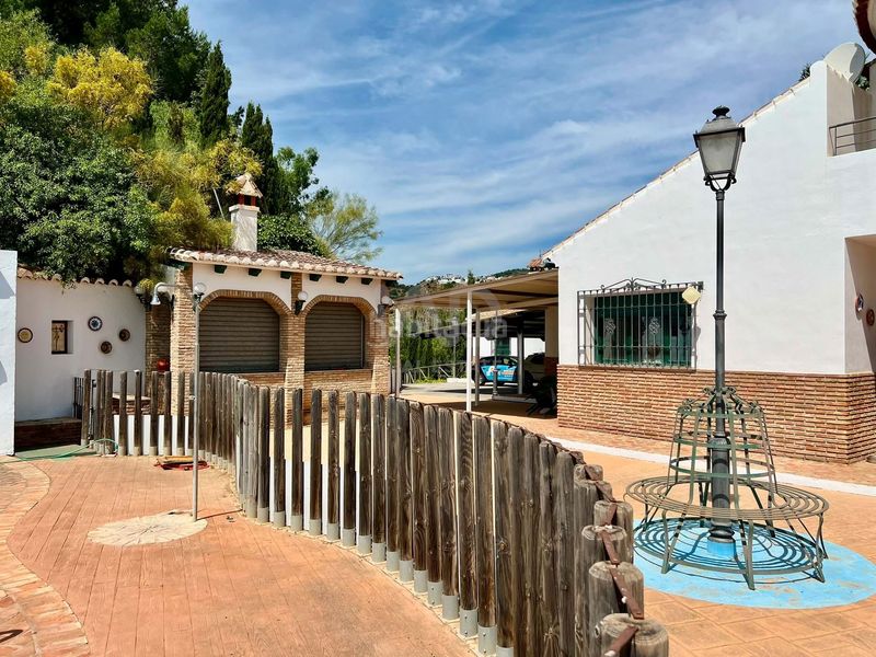 Foto d2ddae62-d279-4f85-bcec-21a83c834ecf. Casa amb aparcament piscina a Viñuela