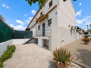 Casa aparellada a Cambrils Mediterrani