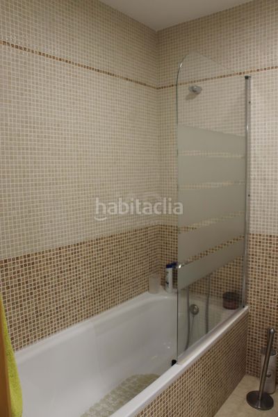 Foto baf12085-a01e-473a-a5b9-69c5b5f12d37. Pis amb aparcament piscina a La Envía Vícar