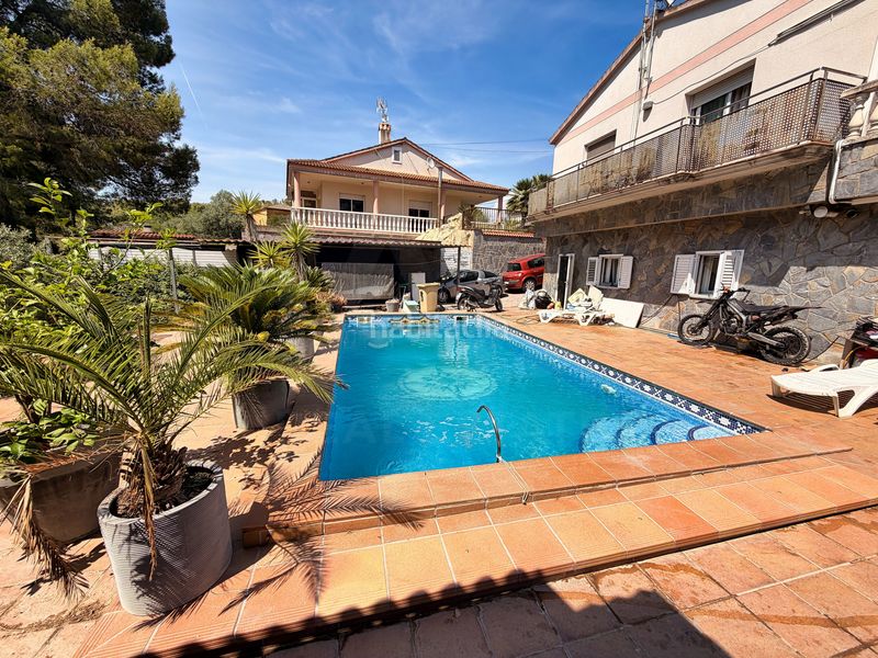 Foto 0261cde1-81fe-48b2-bea9-2544857c590f. Casa amb calefacció piscina a Olivella