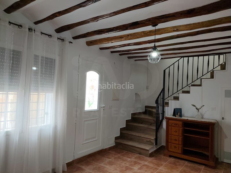 Foto dec51ea6-0107-49c0-95d3-b9054fce2543. Masia amb aparcament a Parrilla Lorca