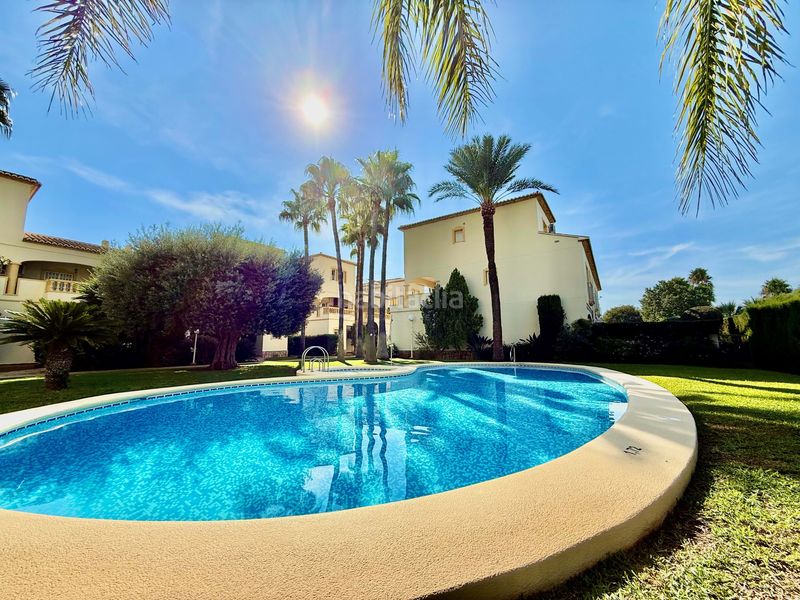 Foto c2568af8-efe5-4b50-a5ac-b0014ad33a24. Casa amb piscina a Les Bovetes - La Felicidad Dénia