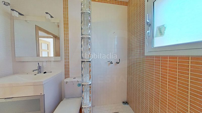 Foto 189e1ce7-44d9-4f0c-a482-52f7bed1b0d0. Casa amb calefacció aparcament a Bellvei