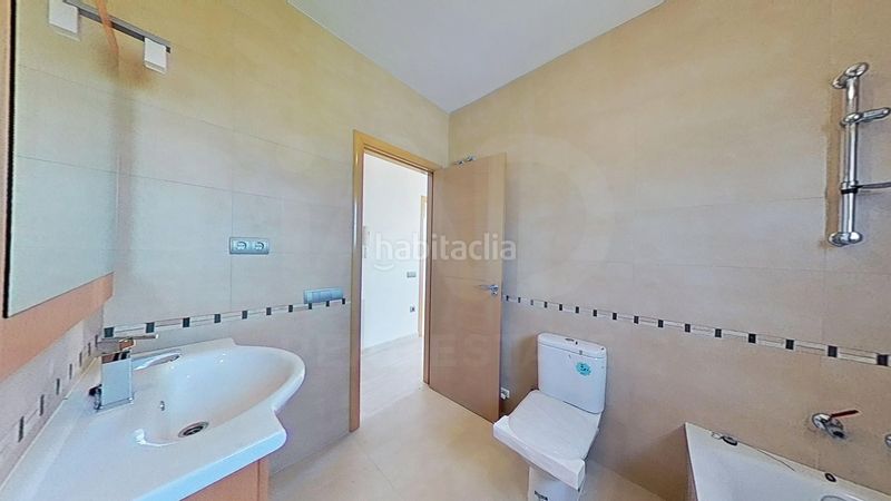 Foto 282c182d-7e61-4a37-8b48-b3c04267a7ff. Casa amb calefacció aparcament a Bellvei