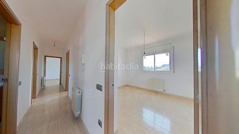 Foto 2ffb2883-a2e7-4dd6-8070-4de4319019e3. Casa amb calefacció aparcament a Bellvei