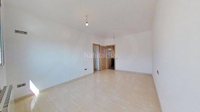 Foto 66ca6583-a1db-49e7-9a84-363a2a130ba1. Casa amb calefacció aparcament a Bellvei