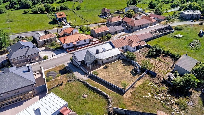 Foto f55f48da-97b7-4ecd-80a2-9087cb0f96c4. Casa amb calefacció aparcament a Beariz