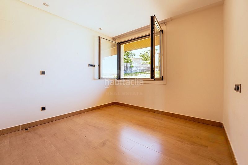 Foto f85d1eeb-09b3-40be-b064-179c8b584651. Casa amb calefacció aparcament a Beariz
