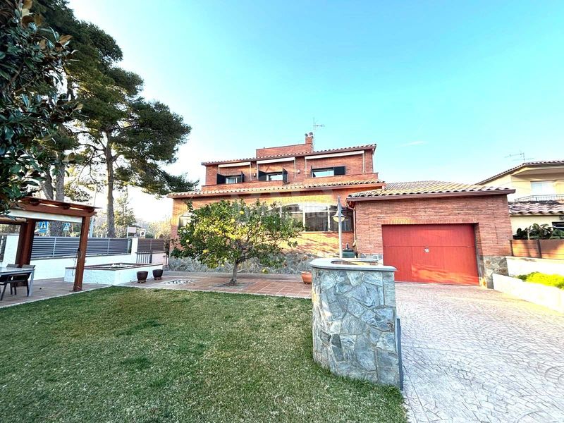 Foto e4c220f3-8acb-4357-9f89-ee4d7aab8407. Casa amb calefacció aparcament a Calafell residencial Calafell