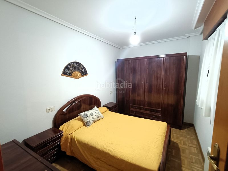 Foto aabff192-502a-4510-8071-6b8cb2f3b800. Edificio en Sahagún