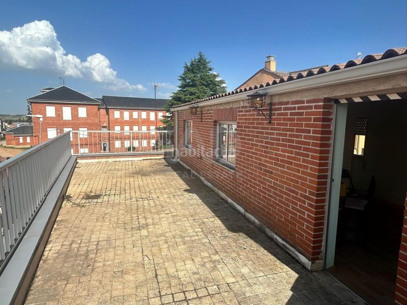Foto 4a0bd7f5-136e-4626-8dfb-2453ef83ea2b. Casa amb calefacció aparcament a Astorga