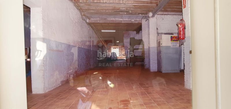 Foto ea874ccd-07f0-455f-84fd-3e8beaa1893a. Edifici a Centre Igualada