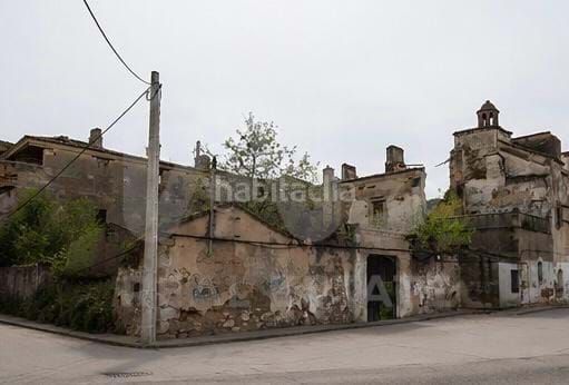 Foto a44ba192-12f4-4731-93bc-0cc86ba70829. Edifici a Velada