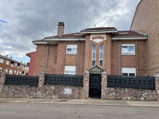 Casa en Calle miguel hernández 9