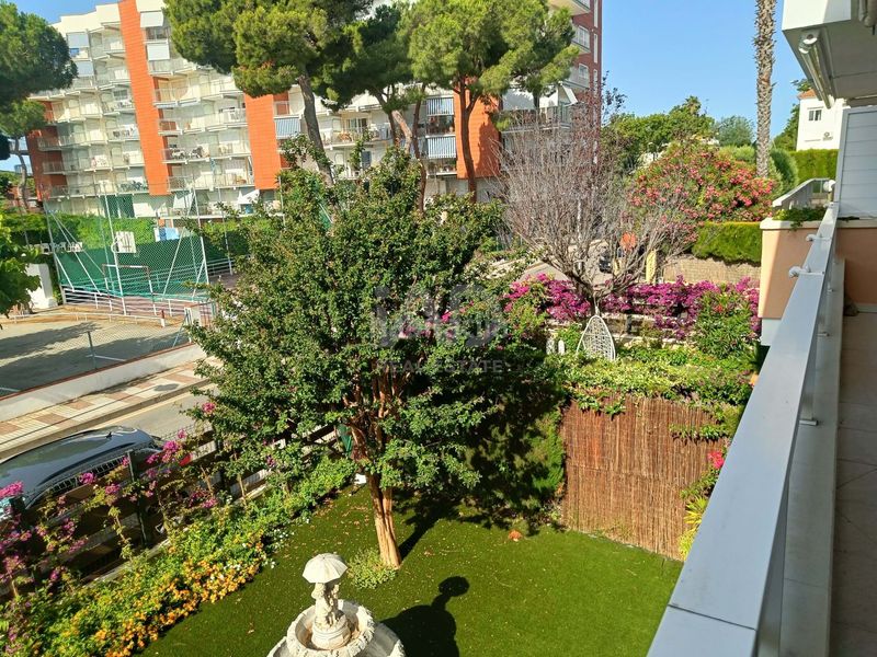 Foto 1cbd0f34-c915-4f2b-b68b-e3a84f5f2037. Pis amb calefacció piscina a Centre-Platja Platja d´Aro